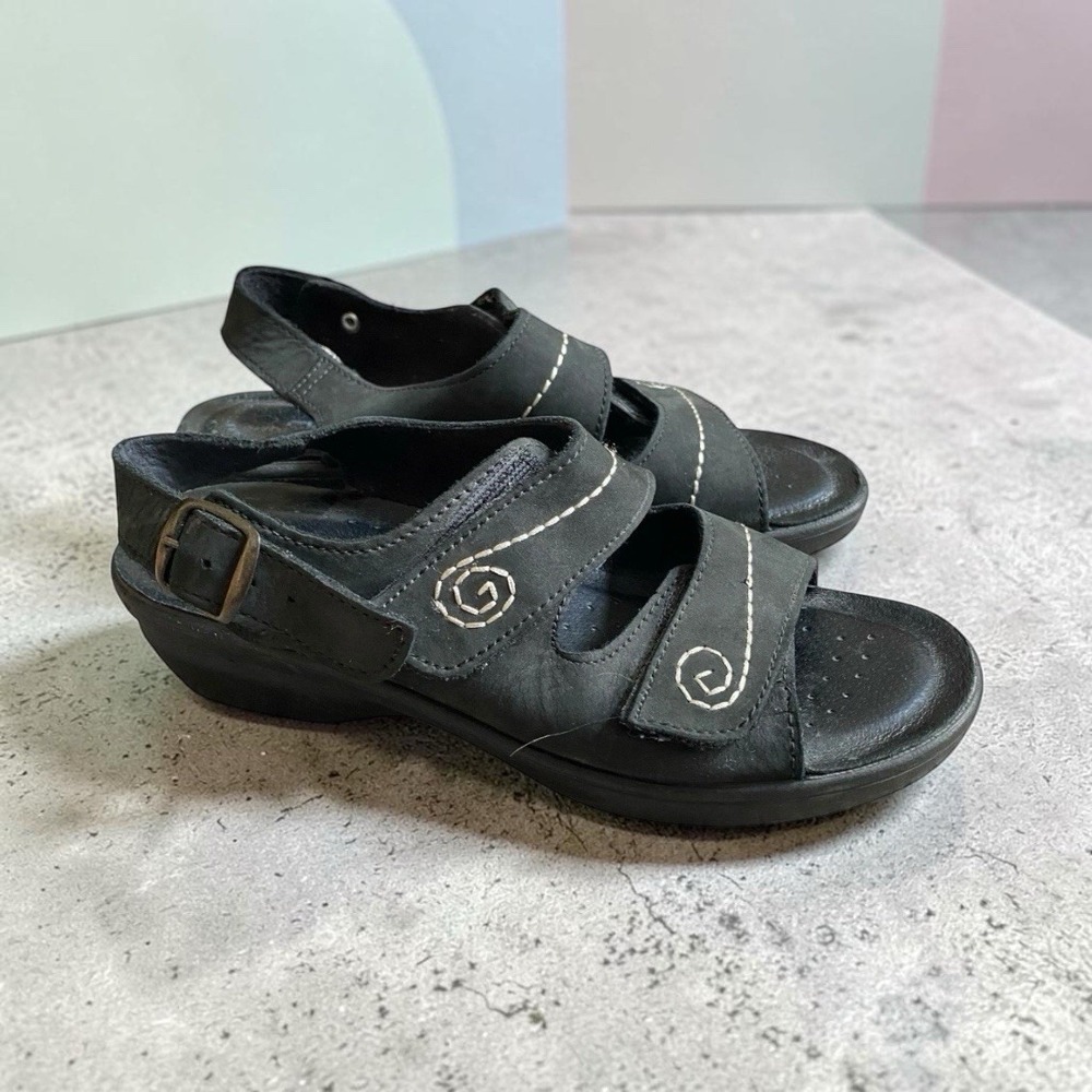 Flexus Black Slingback Sandals Women Size 7.5 EU 38 Flat Double Strap Made Italy
